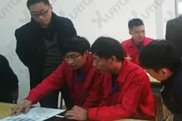 華謀咨詢?yōu)槟常ɑば袠I(yè)）公司導(dǎo)入車間員工技能培訓(xùn)